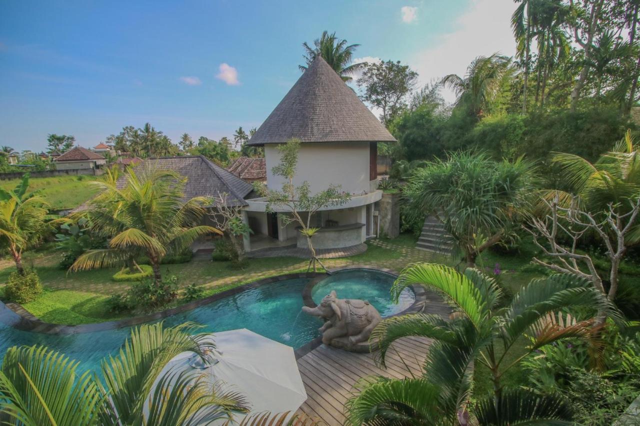 Queen At Gunung Sari Ubud (Bali)